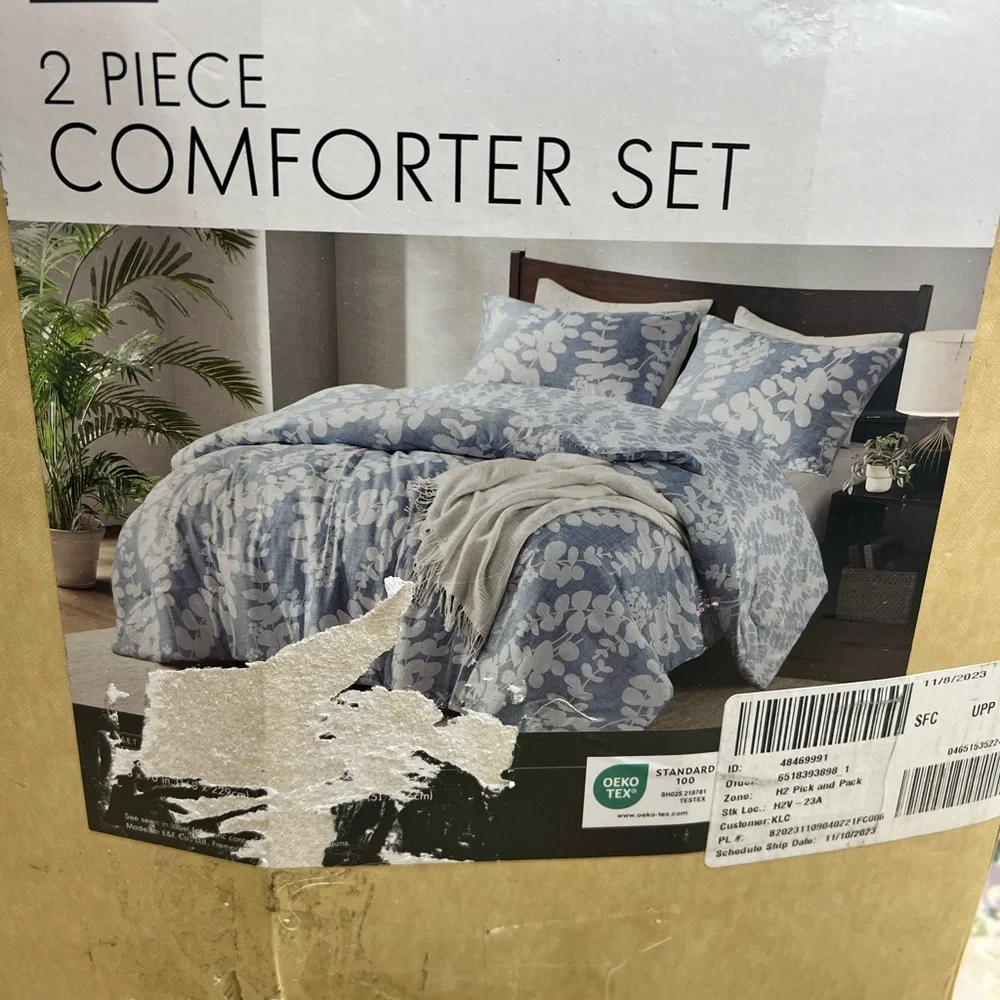Twin comforter aria floral print reversible